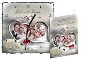 Schieferuhr mit Fotos vom Ehepaar als Geschenk zum 40. Hochzeitstag gestaltet. 2 silbrig-rote Herzringe mit dem alten Hochzeitsbild und einem aktuellen Bild, Rubinen, den Namen und dem Datum der Hochzeit auf dem Zifferblatt