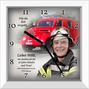 Gerahmtes Bild oder Uhr - weiss, schlicht und modern