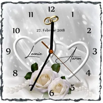 Geschenk zur Perlenhochzeit mit Rosenmotiv