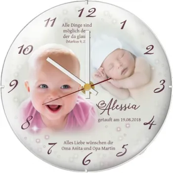 Kuppelglasuhr zeitloc und elegant als Geschenk zur Taufe. Sehr modern , rahmenlos, persönlich gestaltet mit Ihren Fotos, dem Namen des Kindes, Datum der Taufe
